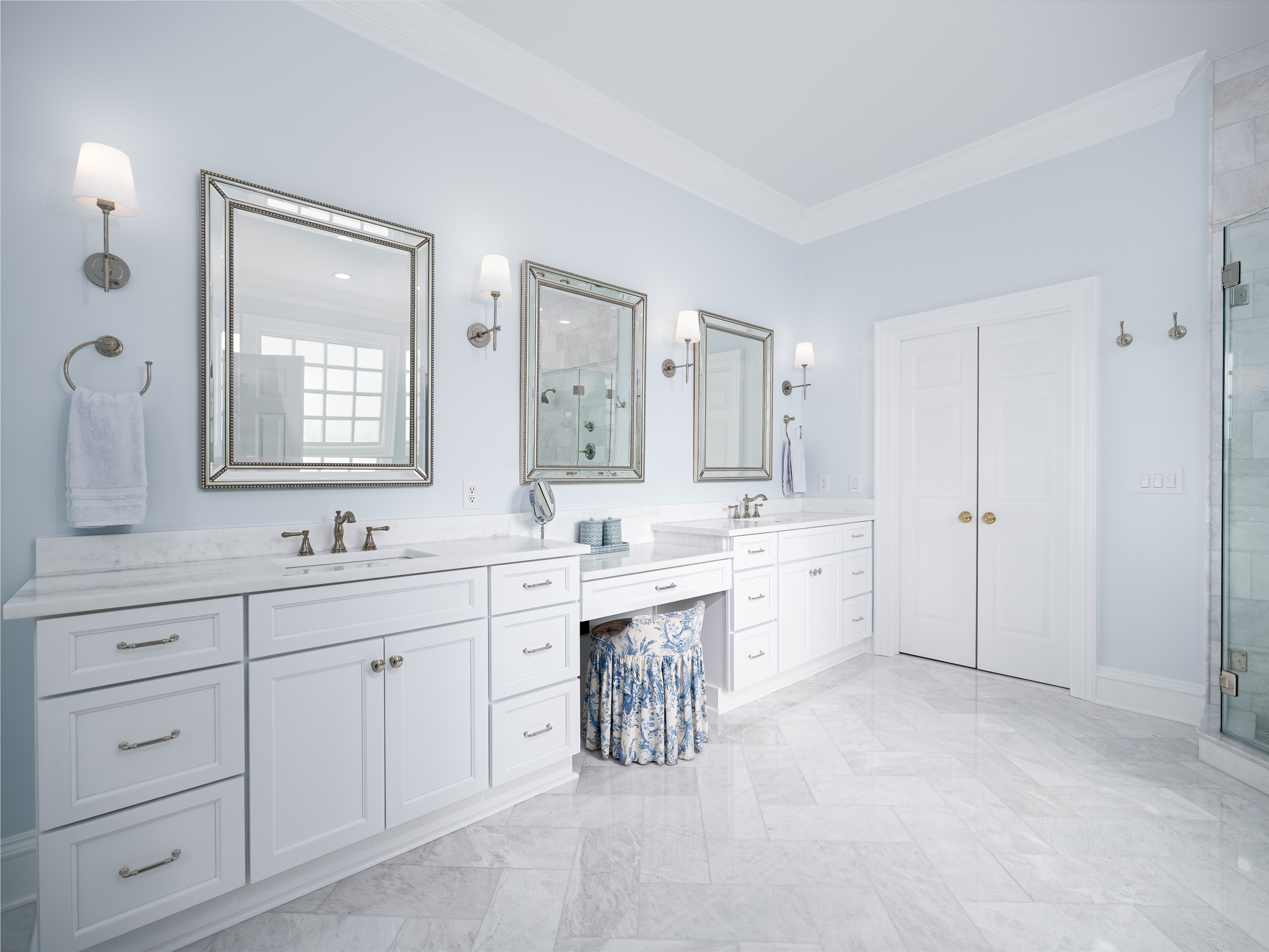 Double Vanity with Makeup Station