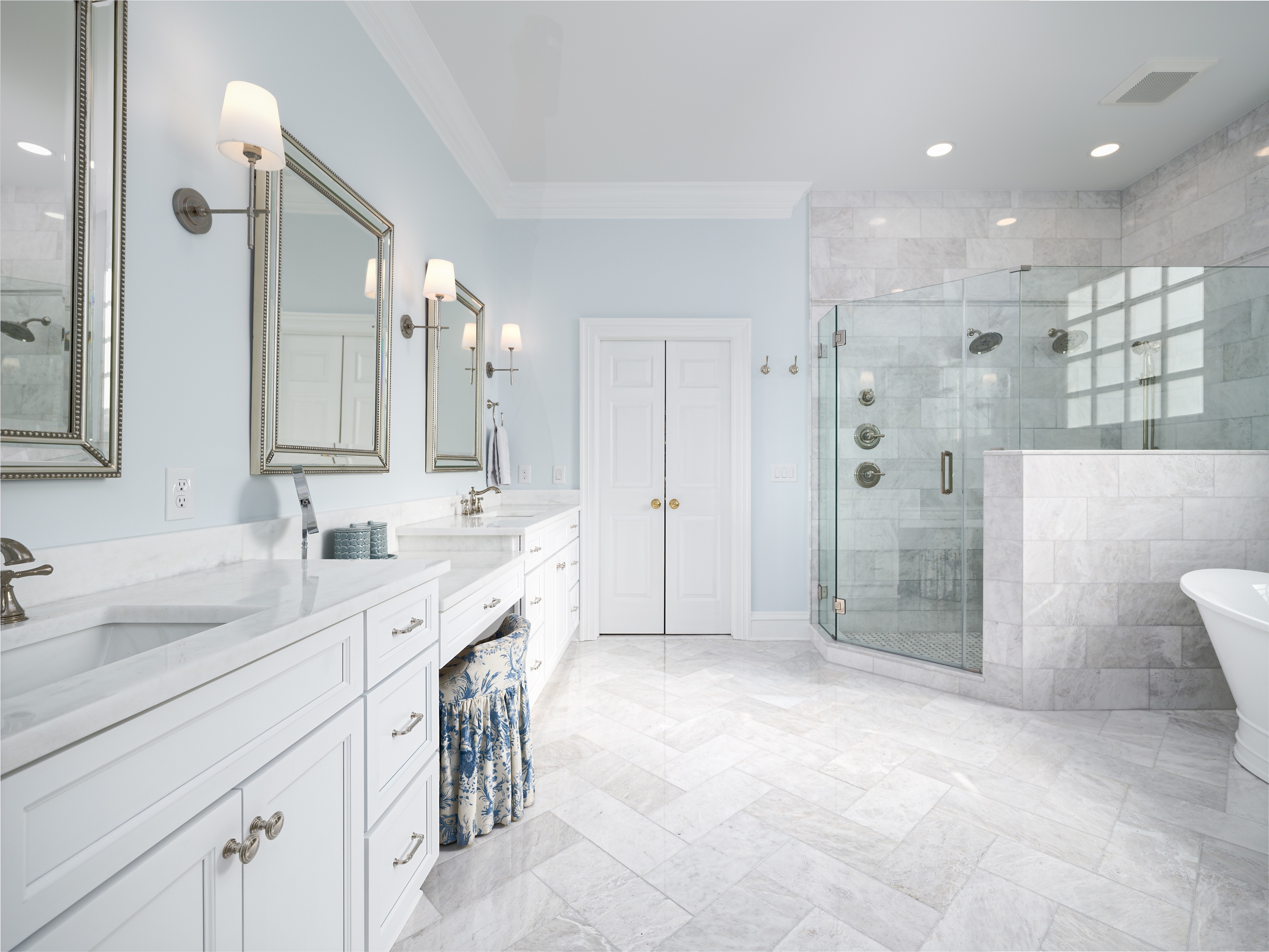 Double Vanity & Shower View